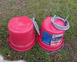 heated Power Pail flat-back bucket, set of two