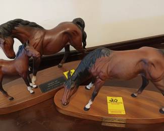 Lot # 20: lot of 2 horse statues by Beswick England "Spirit of Affection" and "Spirit of Nature"