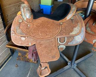 Handmade Western saddle by Circle Y of Yoakum, Inc in Yoakum, Texas