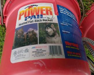 heated Power Pail flat-back bucket, set of two