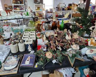 Christmas and winter themed items 