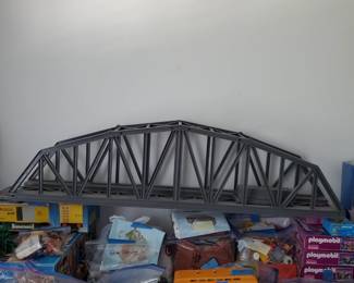 G scale train trestle