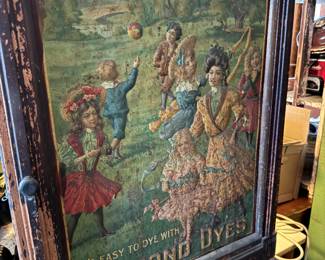 Stunning Diamond Dyes Antique Advertising/Spool Cabinet
FANTASTIC PIECE!!