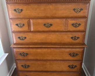Bassett chest of drawers