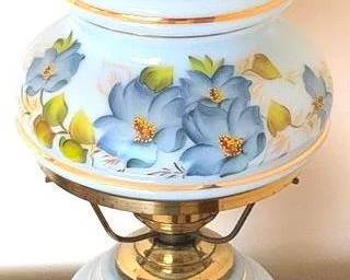 100 - Gone with the Wind Lamp - 19" Tall You are buying a used as-is electric/electronic item. We do not guarantee all components are present, and if it is not expressly stated, it is untested.