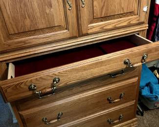 view 4/ matching jewlry/. womans highboy