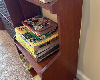 One of 2 small shelf units
