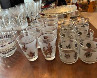 vintage frosted glasses