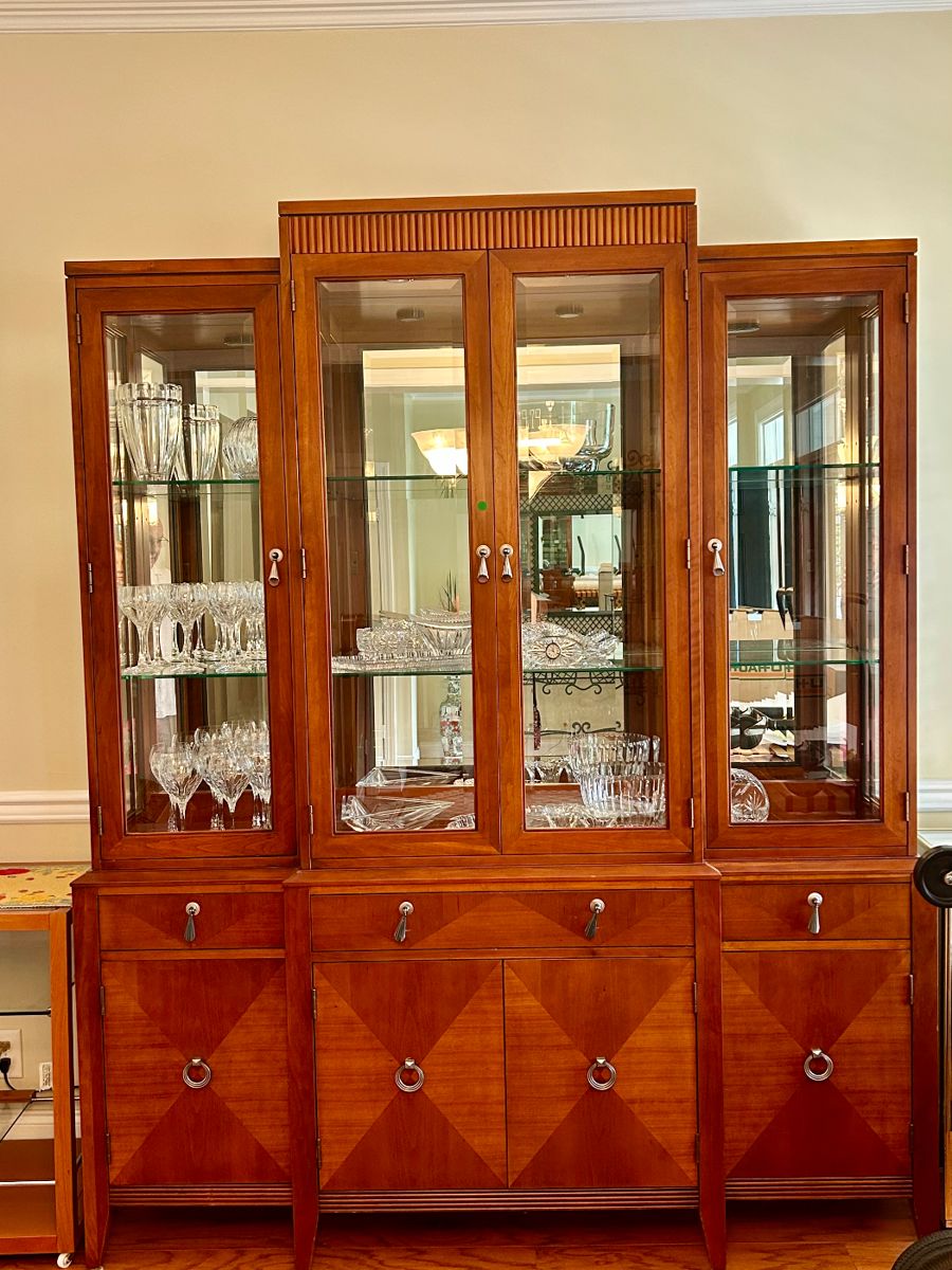 Ethan Allen china cabinet