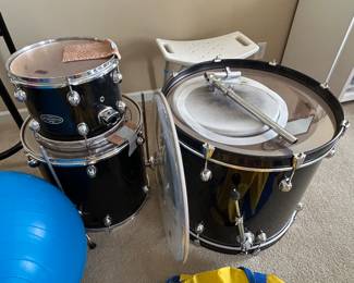 Pearl Center Stage Drums
