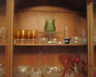 Lots of glassware - Erickson amber ball foot glasses, green vase