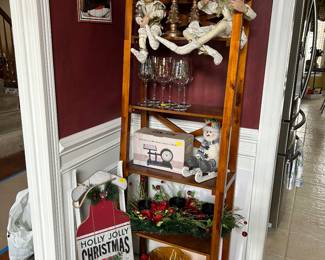 Tiered shelf