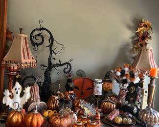 Gorgeous Halloween and Fall Decor