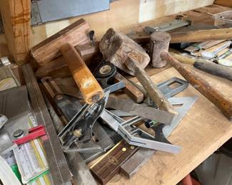 hammers, squares and measuring devices