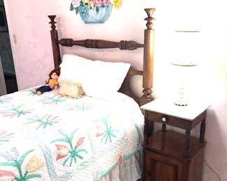 Four post antique 3/4 bed