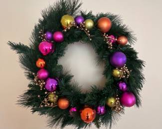 Wreath with ornamnets