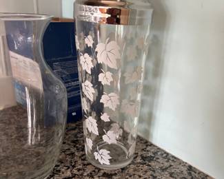 Cocktail shaker