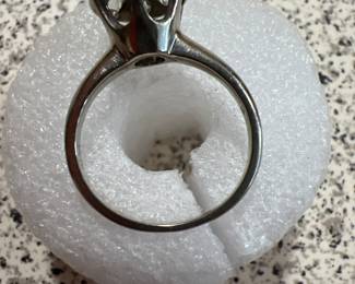 14kt white gold and diamond illusion ring size 6