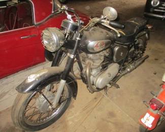 1947 Indian Motorcycle (Royal Enfield 700 cc)
