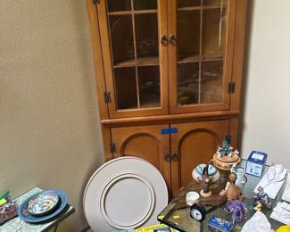 Display hutch