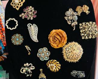 Vintage broaches