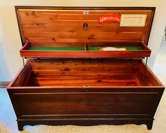Vintage Lane cedar chest