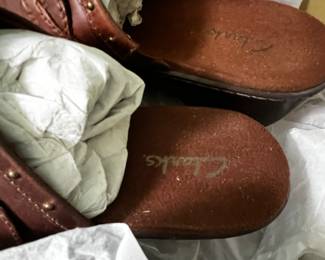 Clark's slip on shoes women