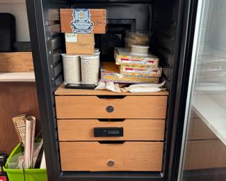 NewAir 250 count Electric cigar humidor with cigar collection