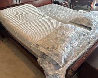 Tempur-Pedic Adjustable King Bed