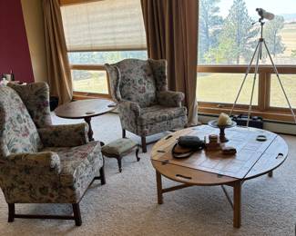 2 Wingback chairs (vintage) and folding coffee table