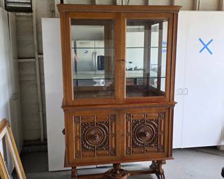 Antique 19th century French Renaissance style display cabinet