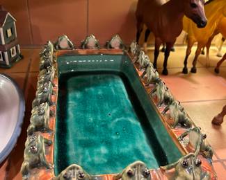 FROG SWIMMING POOL