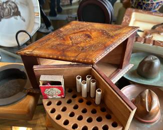 UNIQUE ASHTRAYS