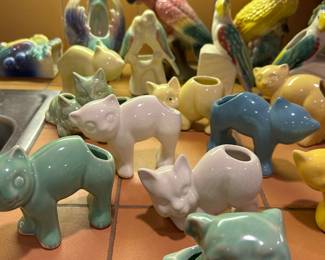 MERRYFIELD POTTERY - CATS & DOG NEEDS A TAIL!