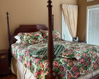 Longanberger Comforter set