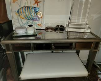 Vanity table