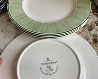 Set of 4 Villeroy & Boch House Garden Collection "Flora" Dinner Plates