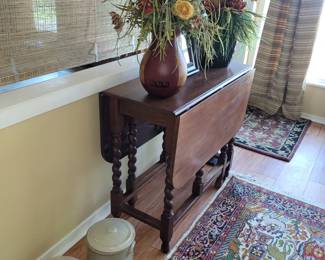 Drop Leaf Tables