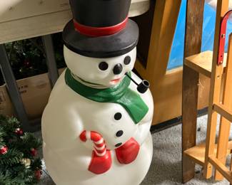 A TERRIFIC Vintage Snowman Blow Mold! Complete with the often missing pipe! 