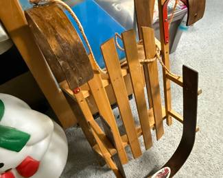 This is an excellent Child's toboggan By FLEXIBLE FLYER! 