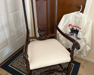 I love this large side chair. It’s very delicate yet sturdy as all get out.! It is an excellent condition.