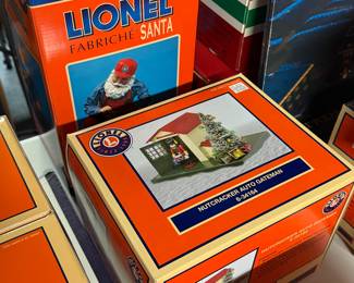 Here’s a shot of some great Lionel pieces