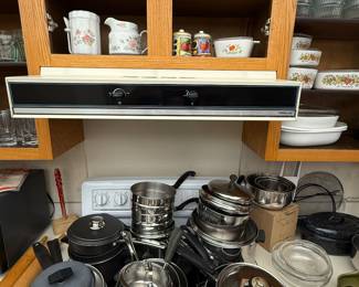 Lots of vintage Pyrex too