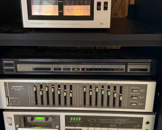 There’s a close-up of the components