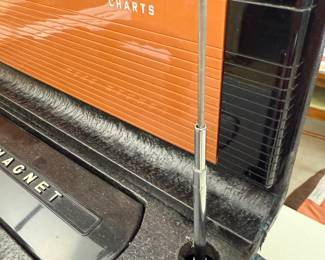 This is a FANTASTIC Vintage 1950’s Zenith Trans Oceanic Wave Magnet Radio!
