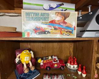 At this Sale make sure you’re looking at the top of shelves and under tables because this house is stuffed!