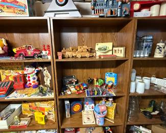 Here are more great vintage toys, and yet another shelf filled!
