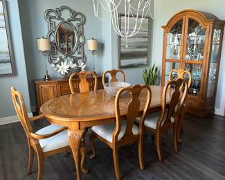 Lexington Dining Room Set