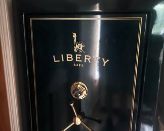 Large Liberty Gun Safe - great condition