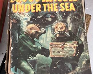 Walt Disney's 2000 Leagues Under the Sea book